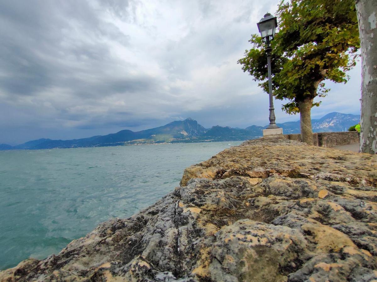 Garda Dreams Apartment Torri Del Benaco Εξωτερικό φωτογραφία